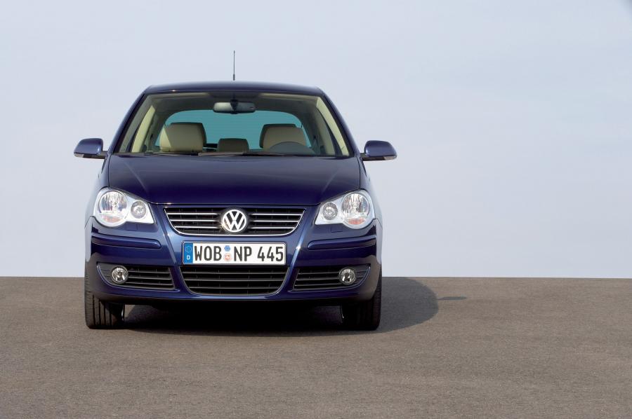  Volkswagen Polo 2006 года  (фото 32 из 62)